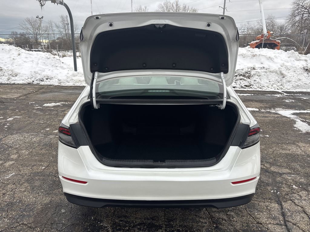 Used 2024 Honda Accord LX image 12