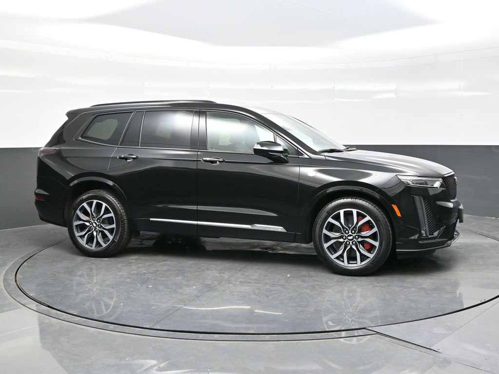 Certified 2025 Cadillac XT6 Sport w/ Platinum Package AWD/4WD image 8