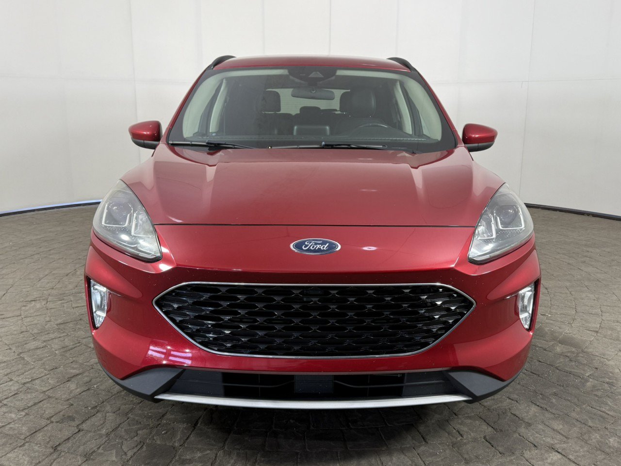 Used 2020 Ford Escape SEL FWD image 2