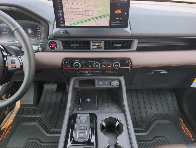 Used 2026 Honda Pilot TrailSport image 23