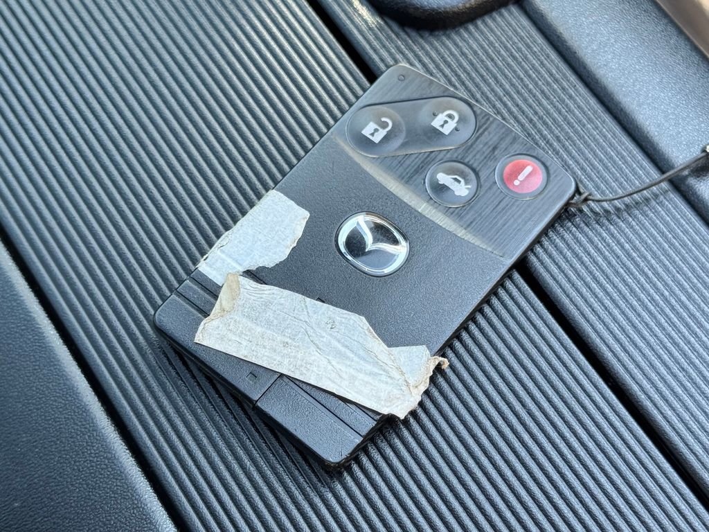 Used 2008 MAZDA MX-5 Miata RWD image 32