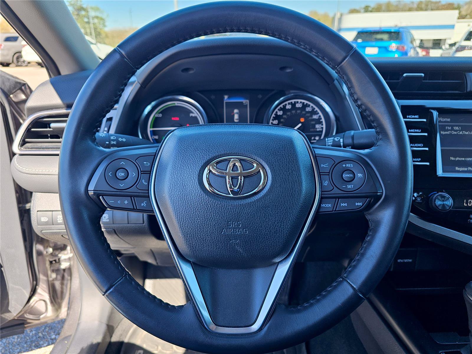 Used 2020 Toyota Camry SE FWD image 19