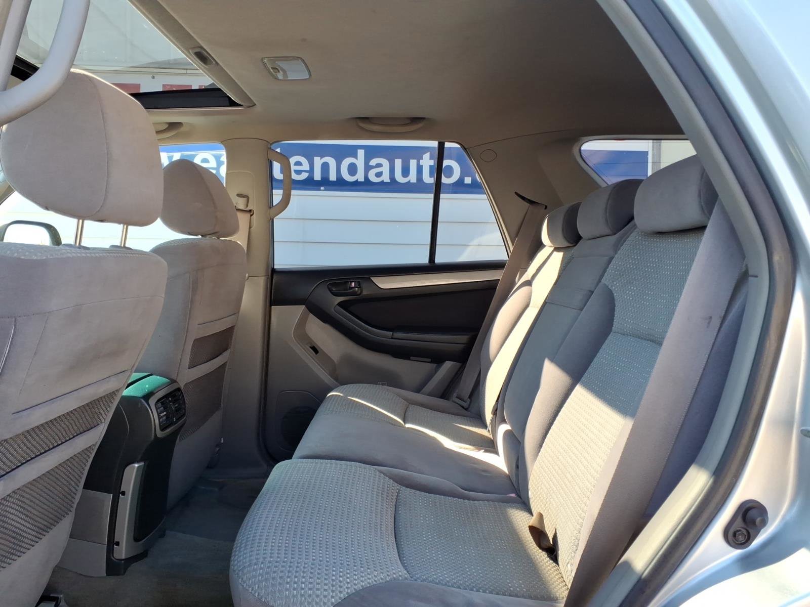 Used 2005 Toyota 4Runner SR5 RWD image 8