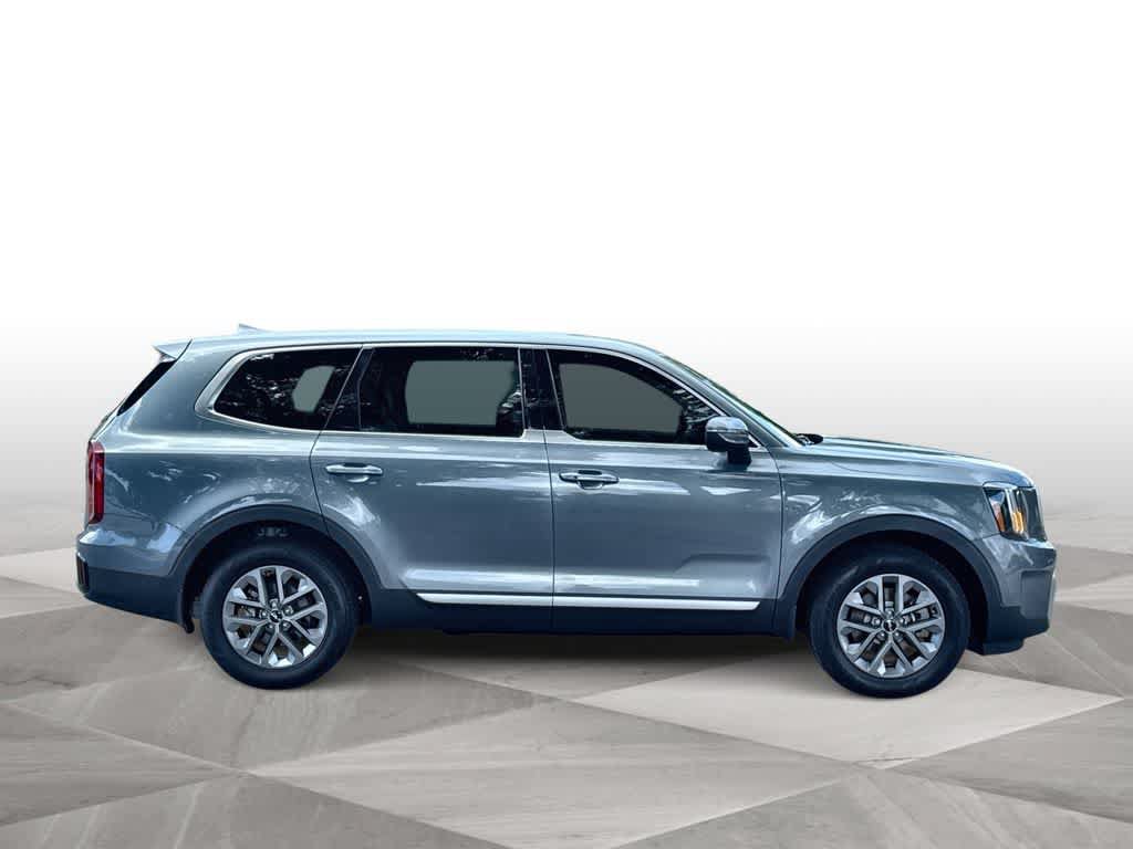 Certified 2024 Kia Telluride LX FWD image 9