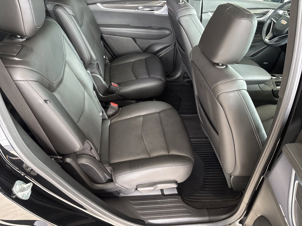 Used 2025 Cadillac XT6 Sport image 34