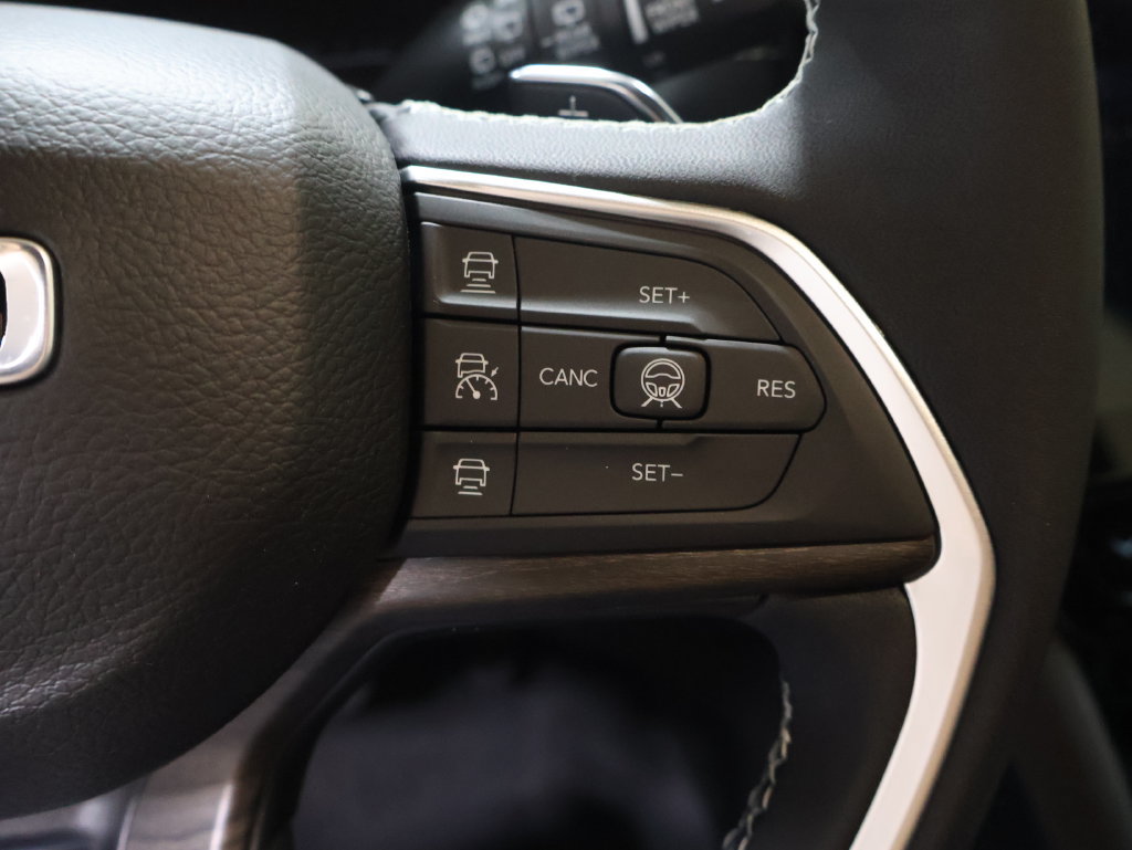 New 2027 Jeep Grand Cherokee Limited AWD/4WD image 24