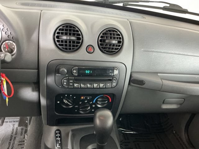 Used 2005 Jeep Liberty Sport AWD/4WD image 18
