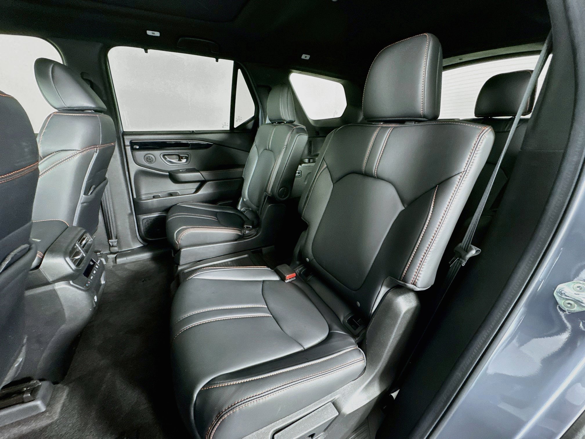 Certified 2025 Honda Pilot TrailSport image 24
