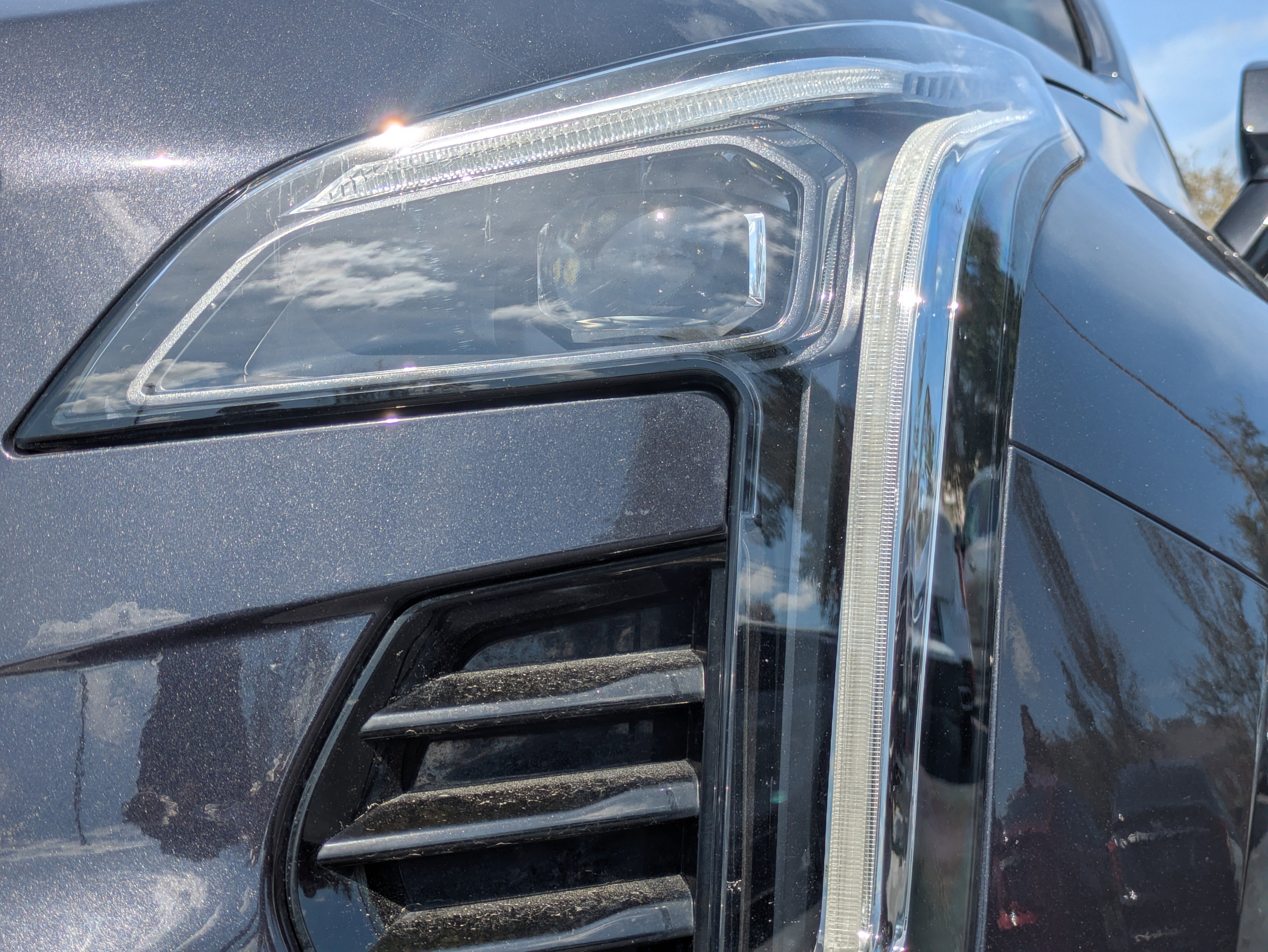 Used 2023 Cadillac XT4 Sport w/ Cold Weather Package image 30