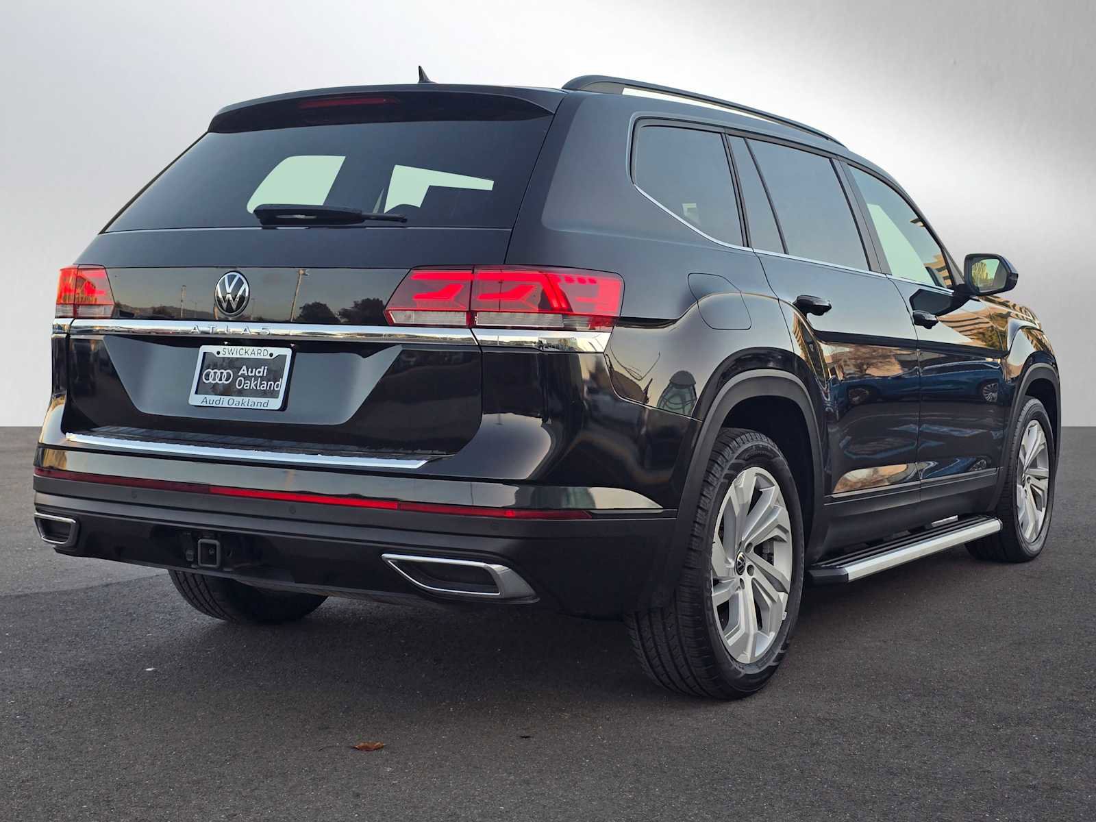 Used 2022 Volkswagen Atlas SE image 3