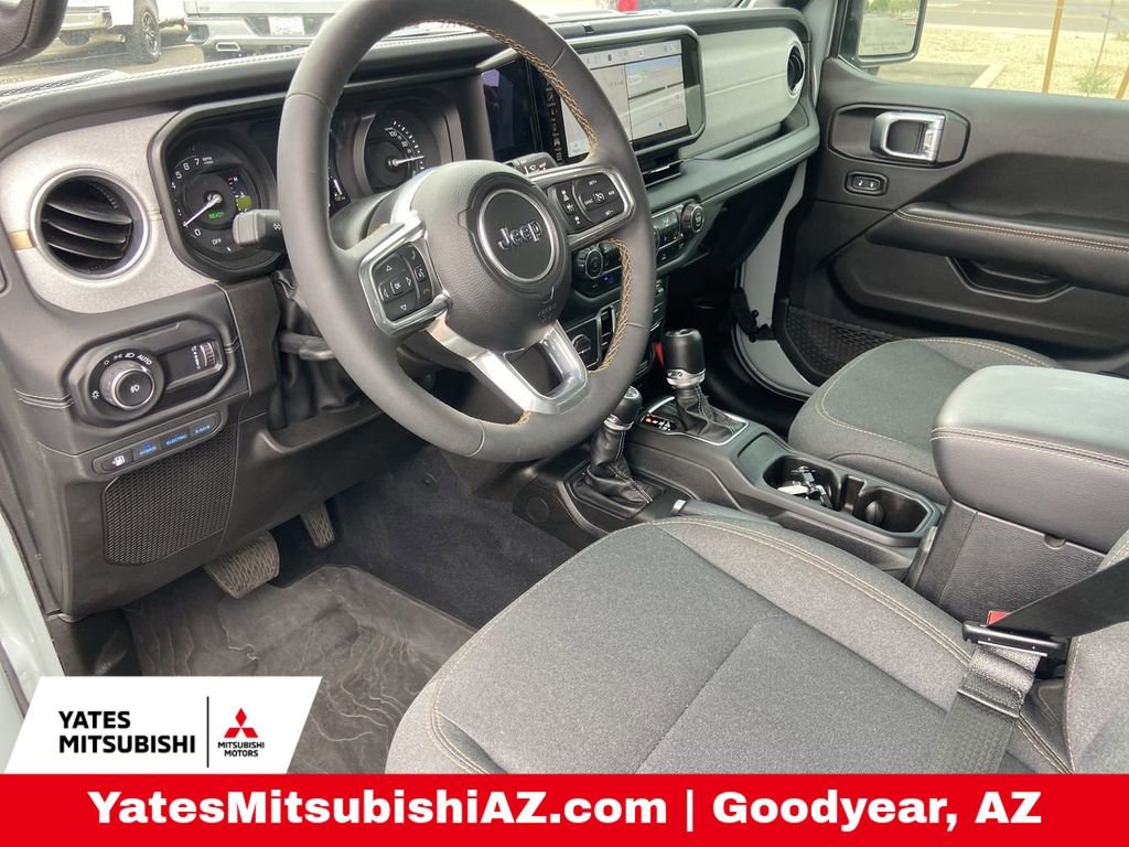 Used 2024 Jeep Wrangler Unlimited Sahara w/ Technology Group image 6