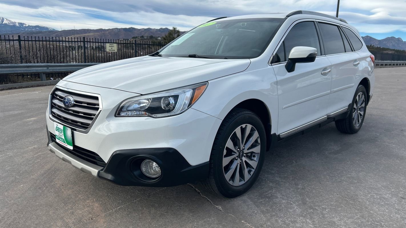 Used 2017 Subaru Outback 2.5i Touring image 18