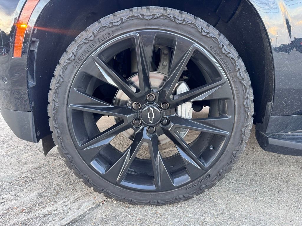 Used 2025 Chevrolet Tahoe RST w/ RST Capability Package image 11