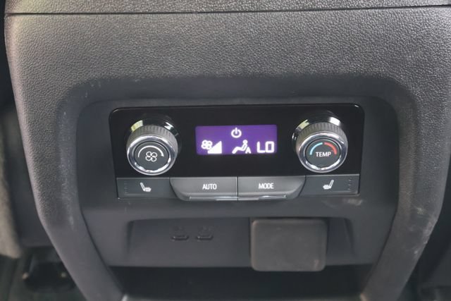 Used 2026 Chevrolet Traverse RS AWD/4WD image 19