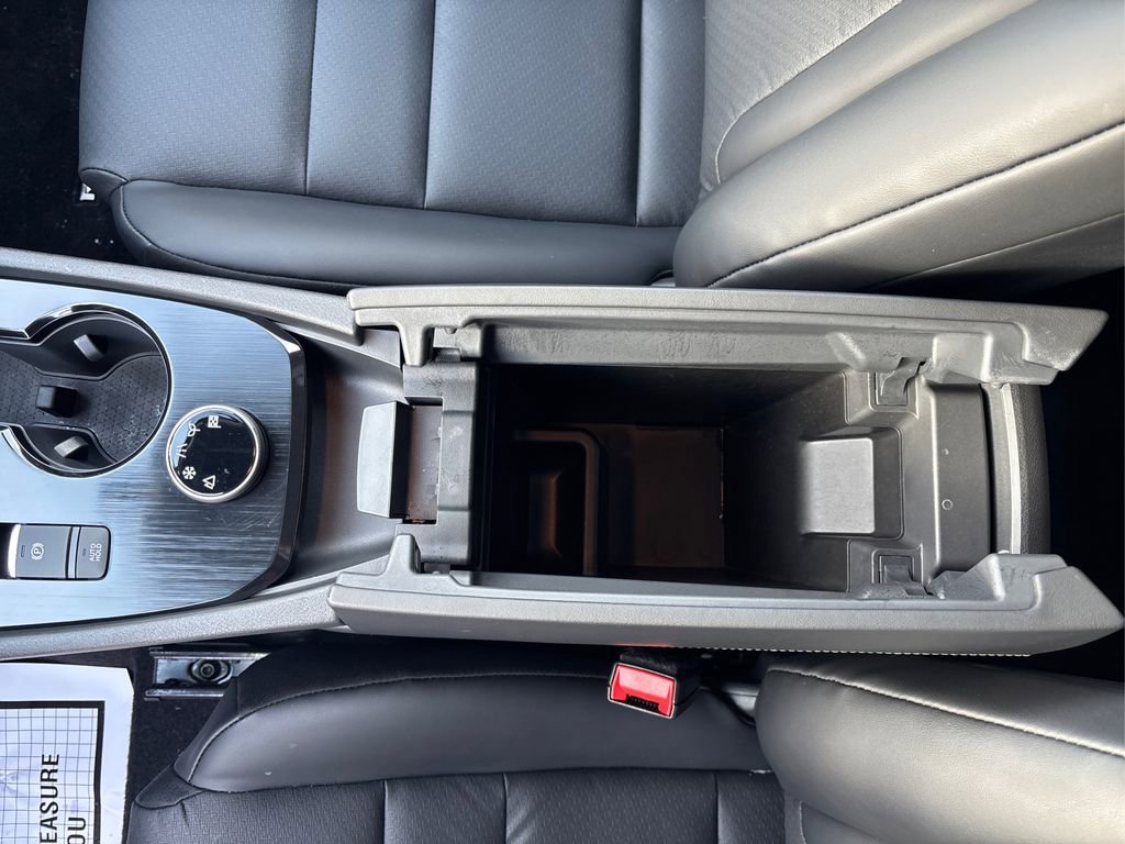 Certified 2024 Nissan Rogue SV w/ SV Premium Package image 22