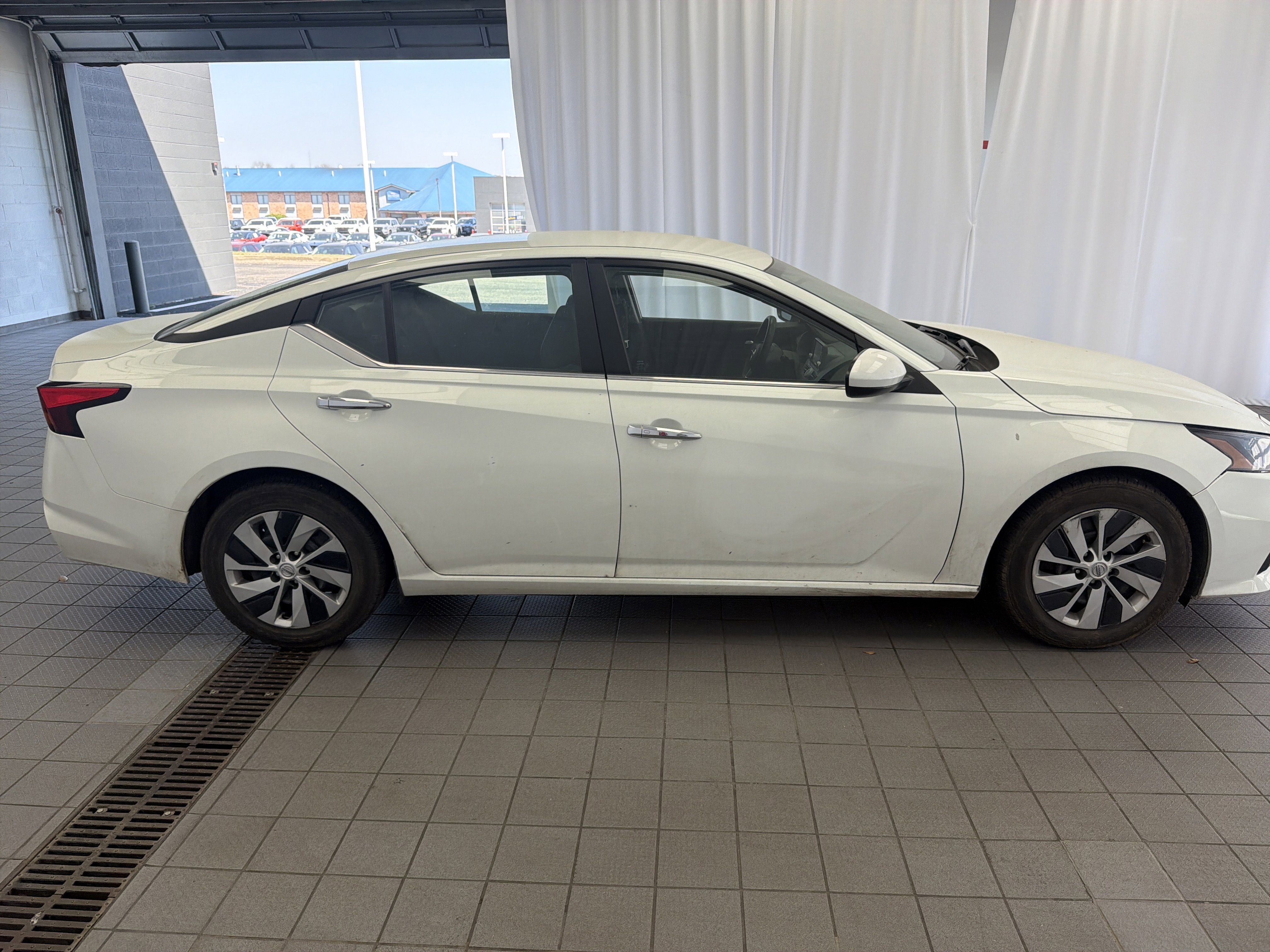 Used 2022 Nissan Altima 2.5 S image 4