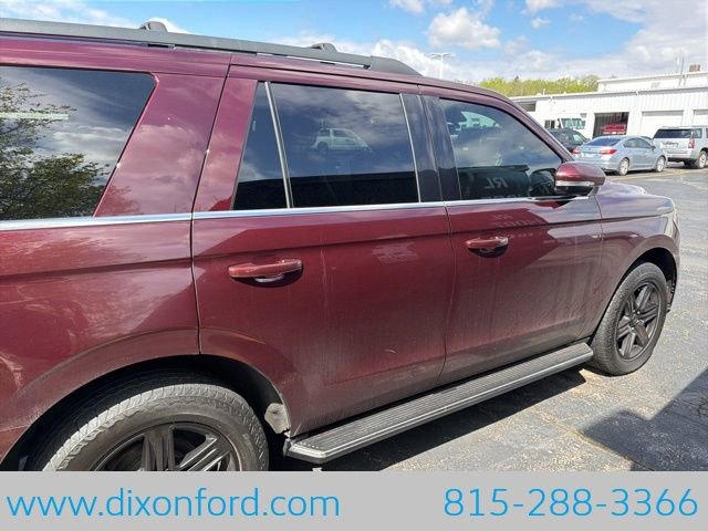 Used 2020 Ford Expedition XLT w/ Equipment Group 202A AWD/4WD image 8