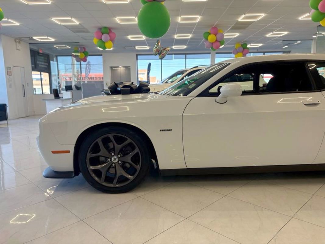 Used 2019 Dodge Challenger R/T image 6
