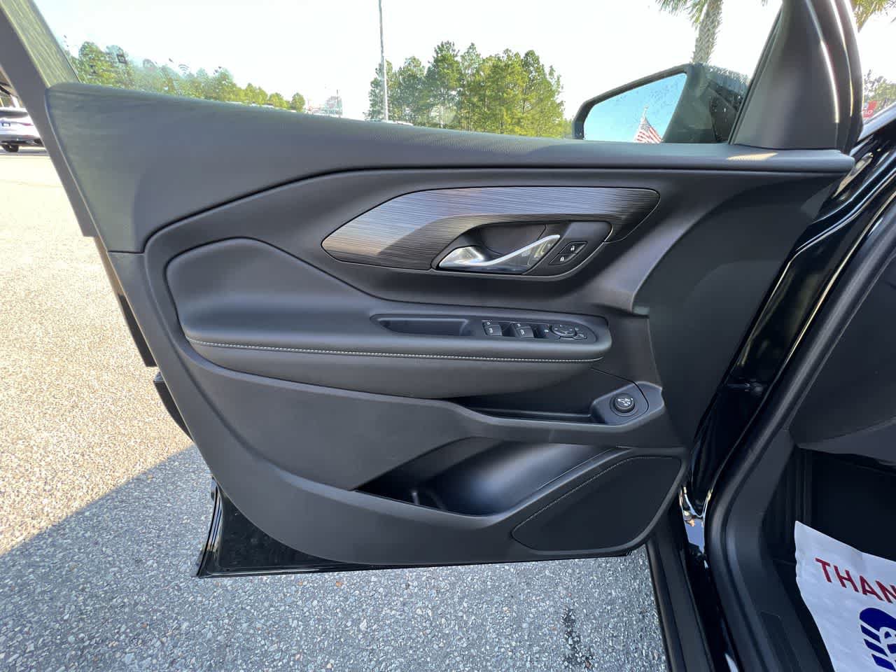 Used 2022 GMC Terrain SLE w/ Driver Convenience Package FWD image 21