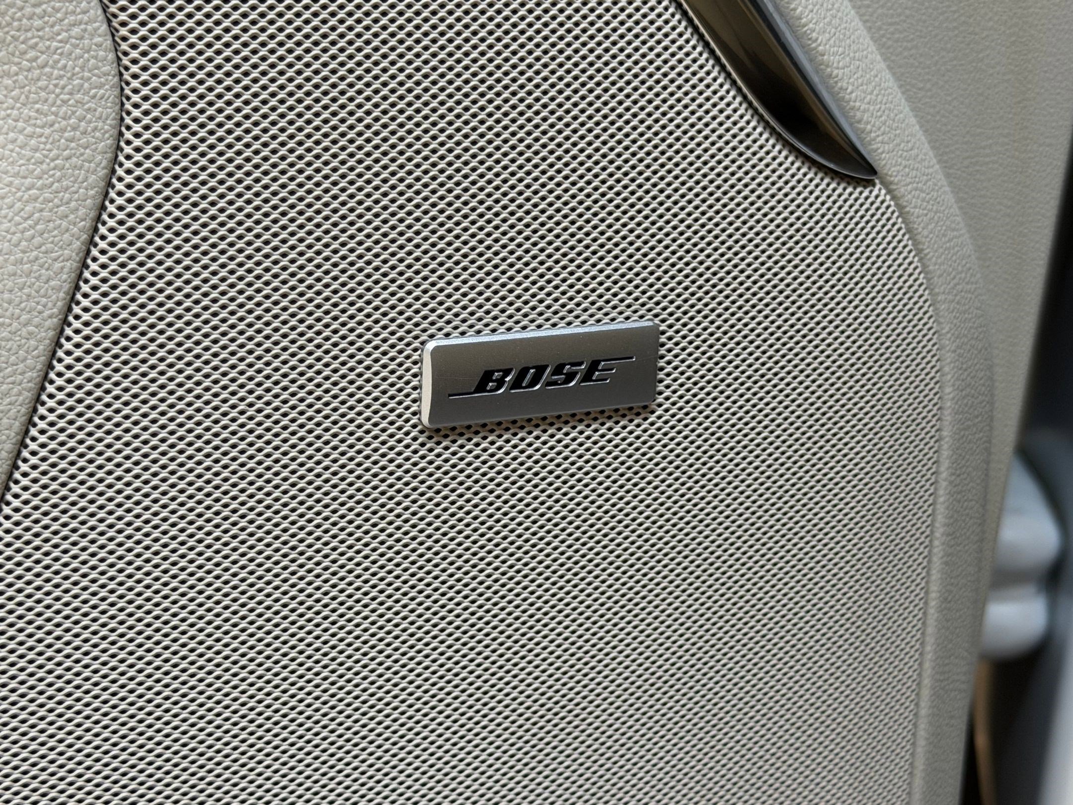 Used 2023 GMC Yukon XL Denali image 26