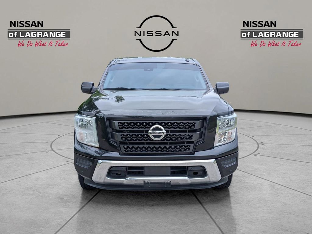Used 2021 Nissan Titan SV w/ SV Convenience Package RWD image 2