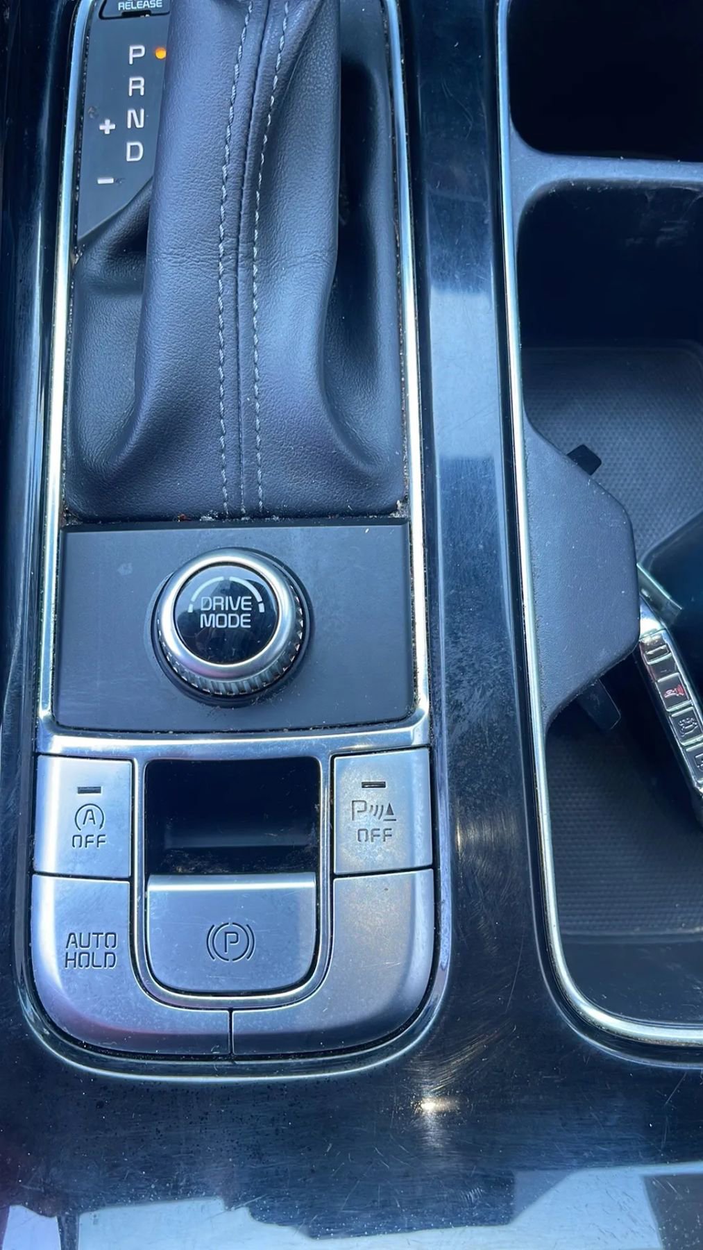 Used 2020 Kia Telluride S w/ S 8 Passenger Seating Package image 15