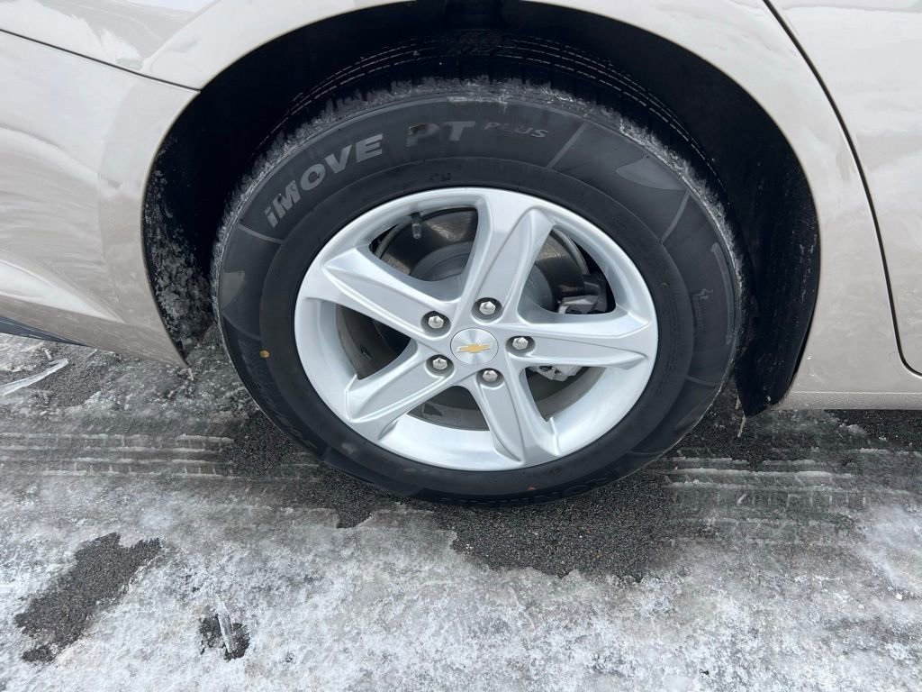 Used 2024 Chevrolet Malibu LS image 11