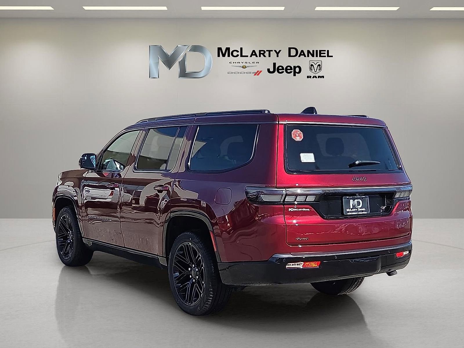 New 2026 Jeep Grand Wagoneer Limited AWD/4WD image 4