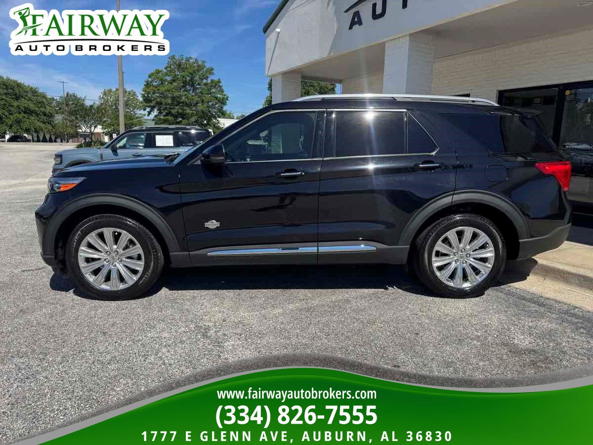 Used 2023 Ford Explorer King Ranch w/ Technology Package AWD/4WD image 9