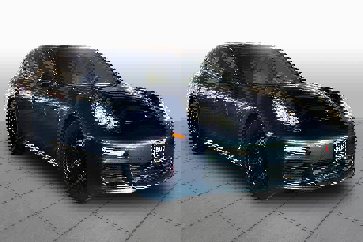 Used 2014 Porsche Panamera image 2