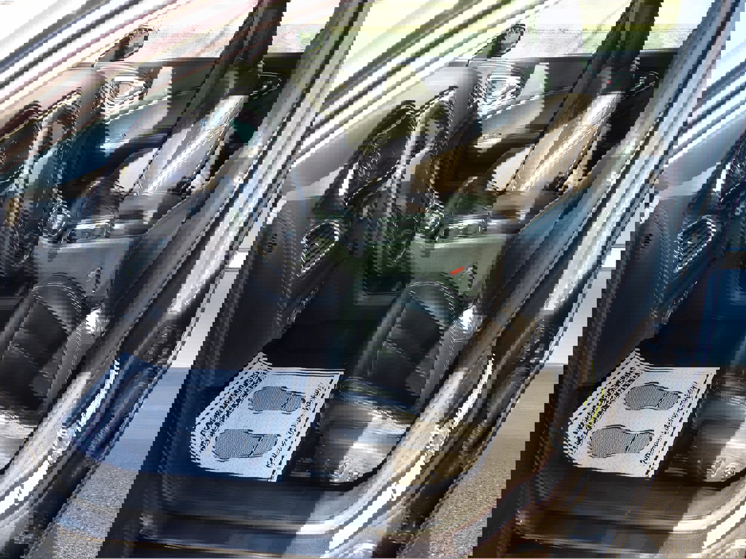 Used 2017 Chrysler 200 Limited Platinum image 10