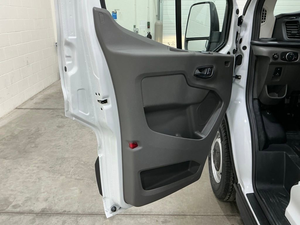 New 2026 Ford Transit 250 Low Roof image 16