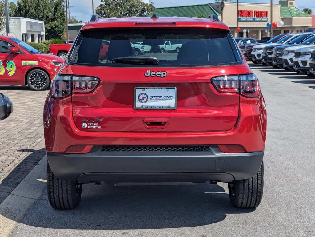 New 2026 Jeep Compass Latitude AWD/4WD image 6