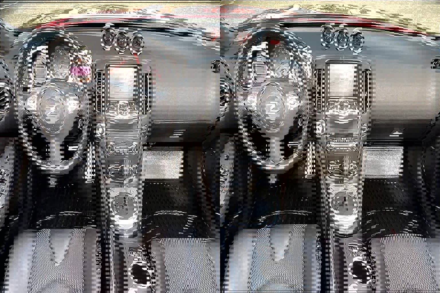 Used 2019 Nissan 370Z Touring Sport image 14