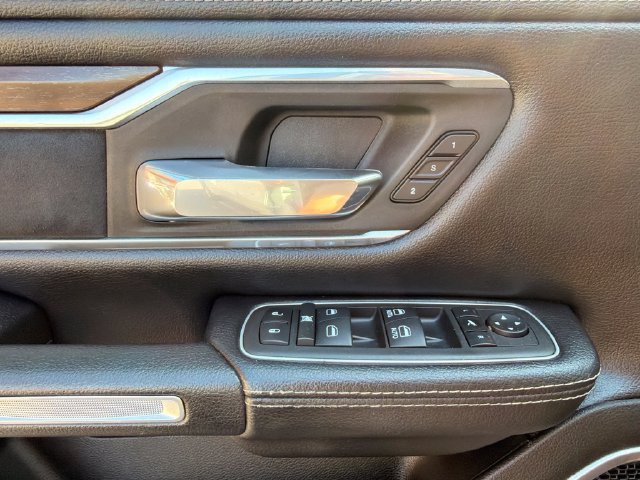 Used 2022 RAM 1500 Laramie AWD/4WD image 29