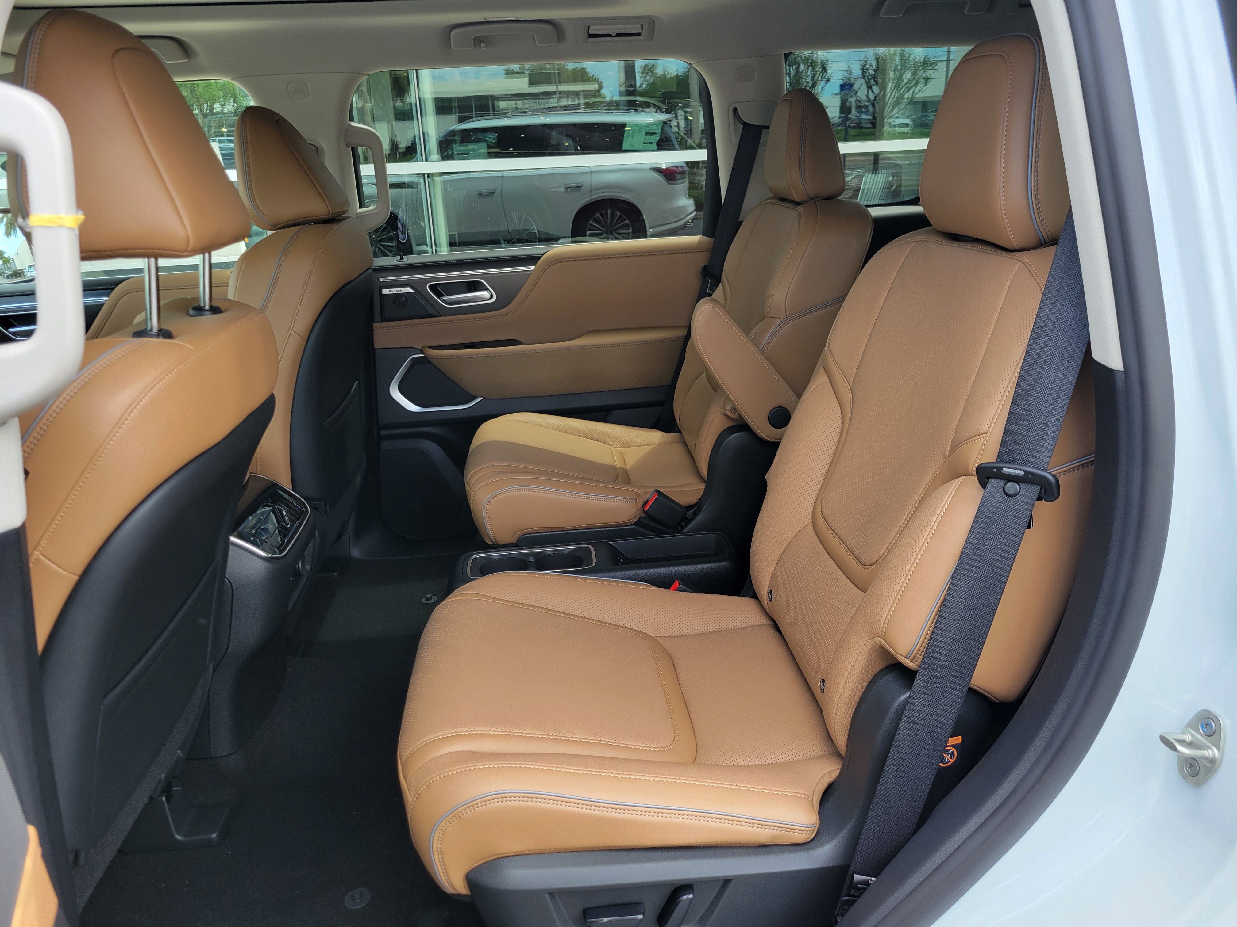 New 2026 INFINITI QX80 Luxe RWD image 15