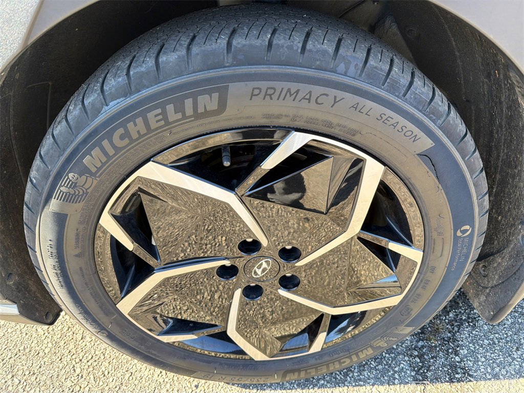 Used 2022 Hyundai Ioniq 5 SE image 11