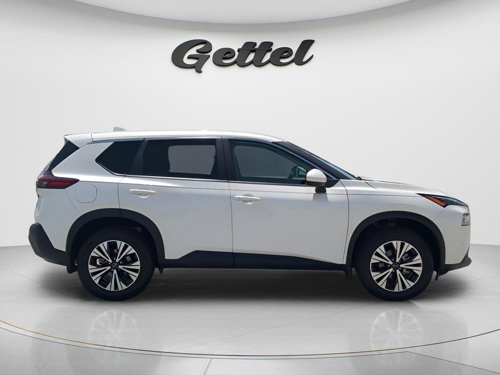 Certified 2023 Nissan Rogue SV FWD image 4