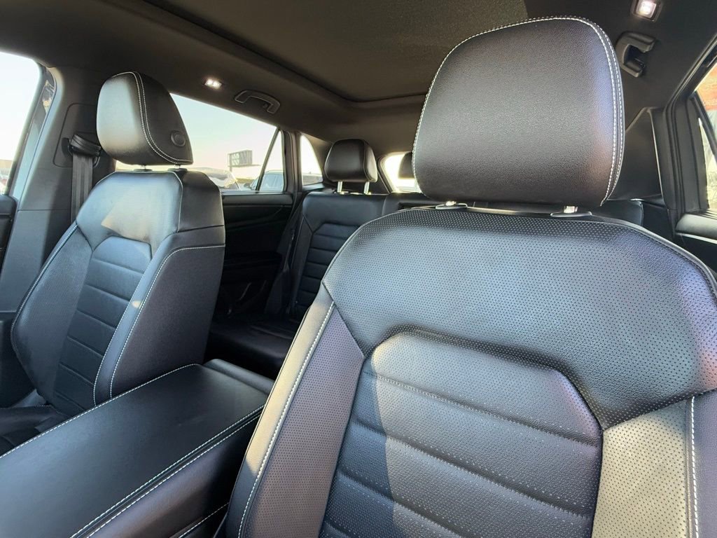 New 2026 Volkswagen Atlas Cross Sport SEL R-Line image 13