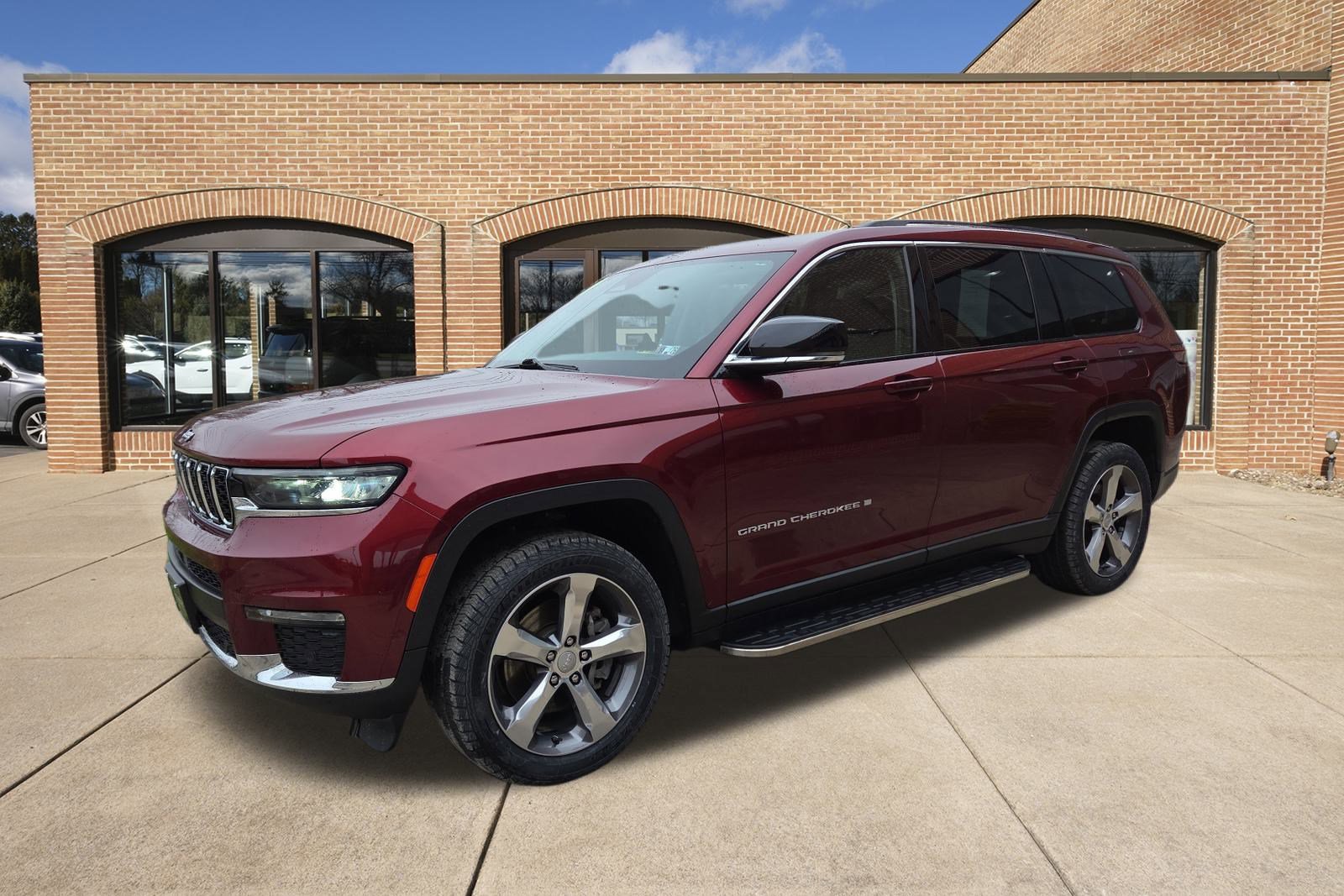 Used 2021 Jeep Grand Cherokee L Limited w/ Luxury Tech Group II image 8