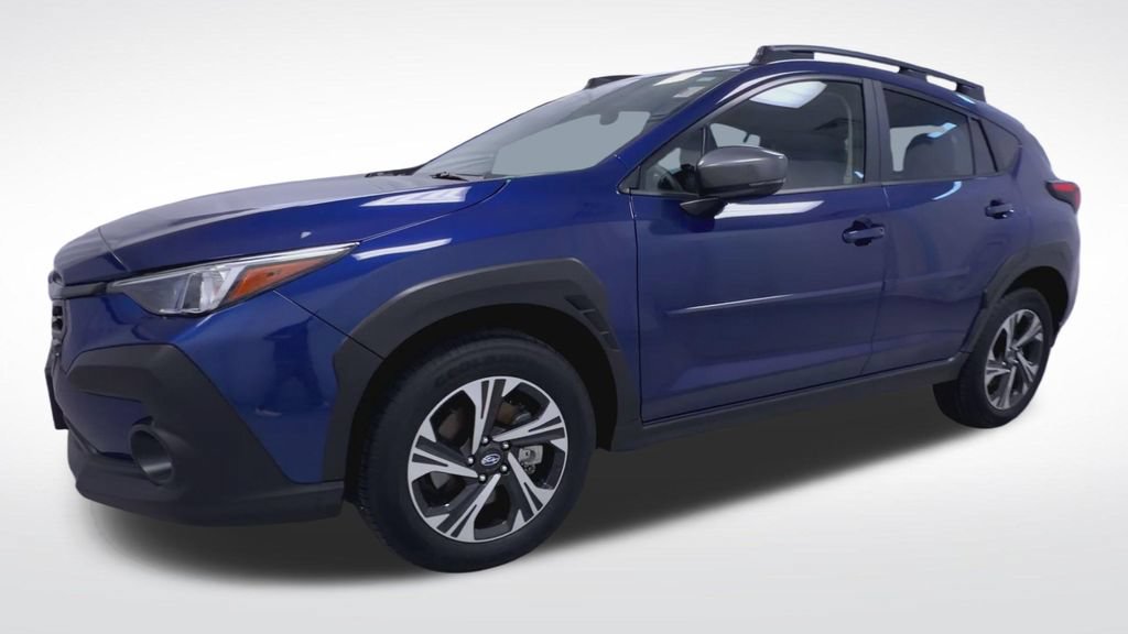 Used 2025 Subaru Crosstrek 2.5i Premium AWD/4WD image 3