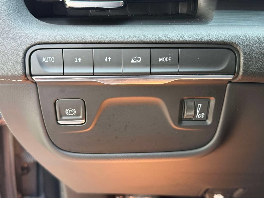 Used 2023 Cadillac Escalade ESV Luxury AWD/4WD image 29