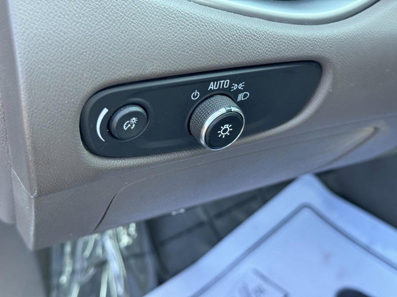 Used 2020 Chevrolet Malibu LS w/ Driver Confidence Package II image 16