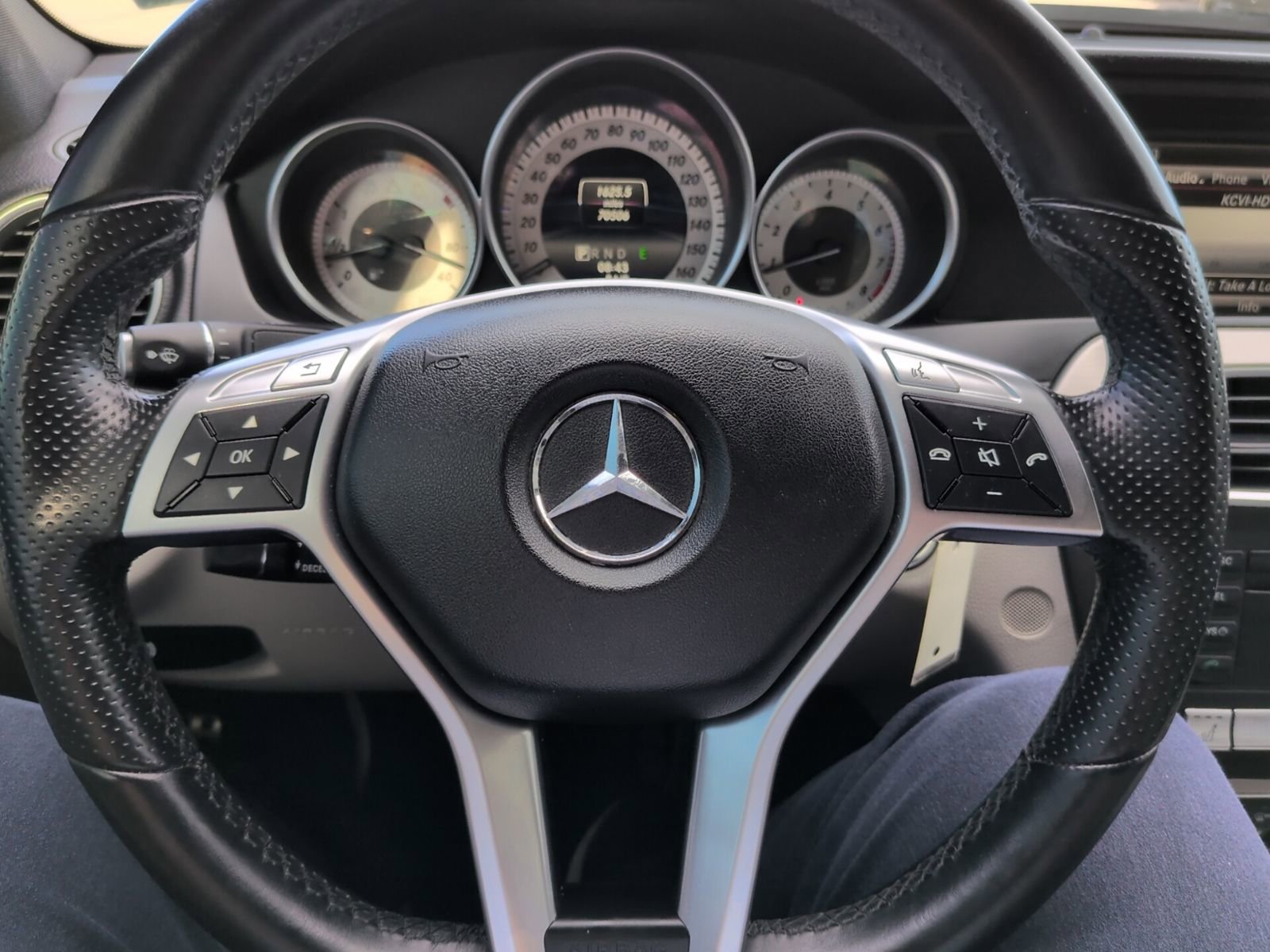 Used 2014 Mercedes-Benz C 250 Sedan image 18