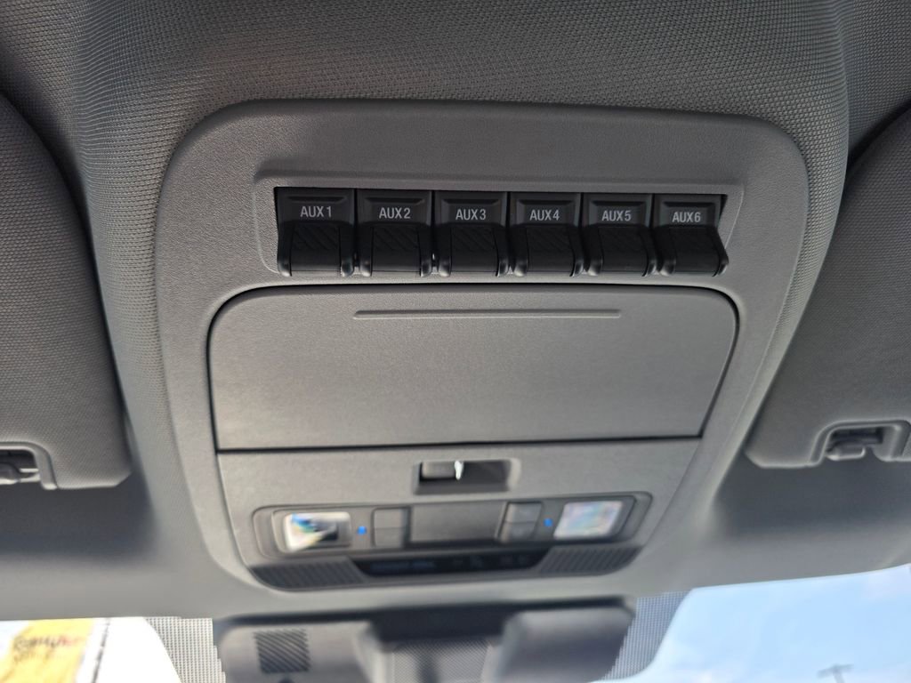 New 2025 Ford F350 XL w/ XL Chrome Package image 55