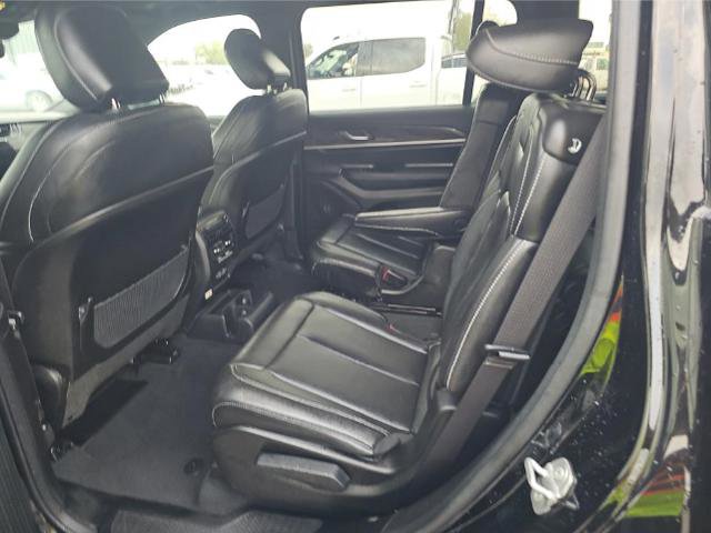 Used 2025 Jeep Grand Cherokee L Limited image 7