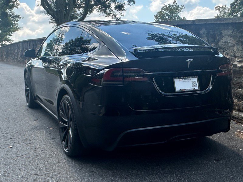 Used 2022 Tesla Model X image 12