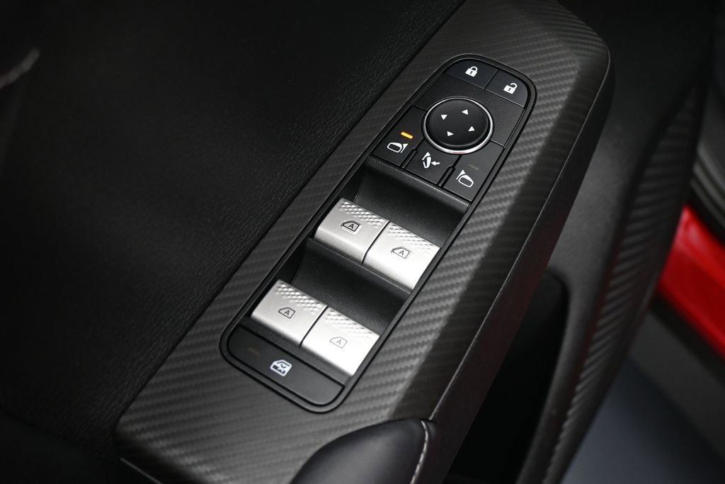 Used 2024 Mitsubishi Outlander SE Black Edition FWD image 14