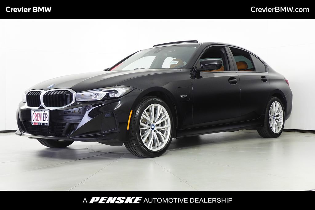 Used 2023 BMW 330e w/ Driving Assistance Package RWD image 1