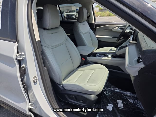 New 2026 Ford Explorer Active w/ Active Comfort Package RWD image 14